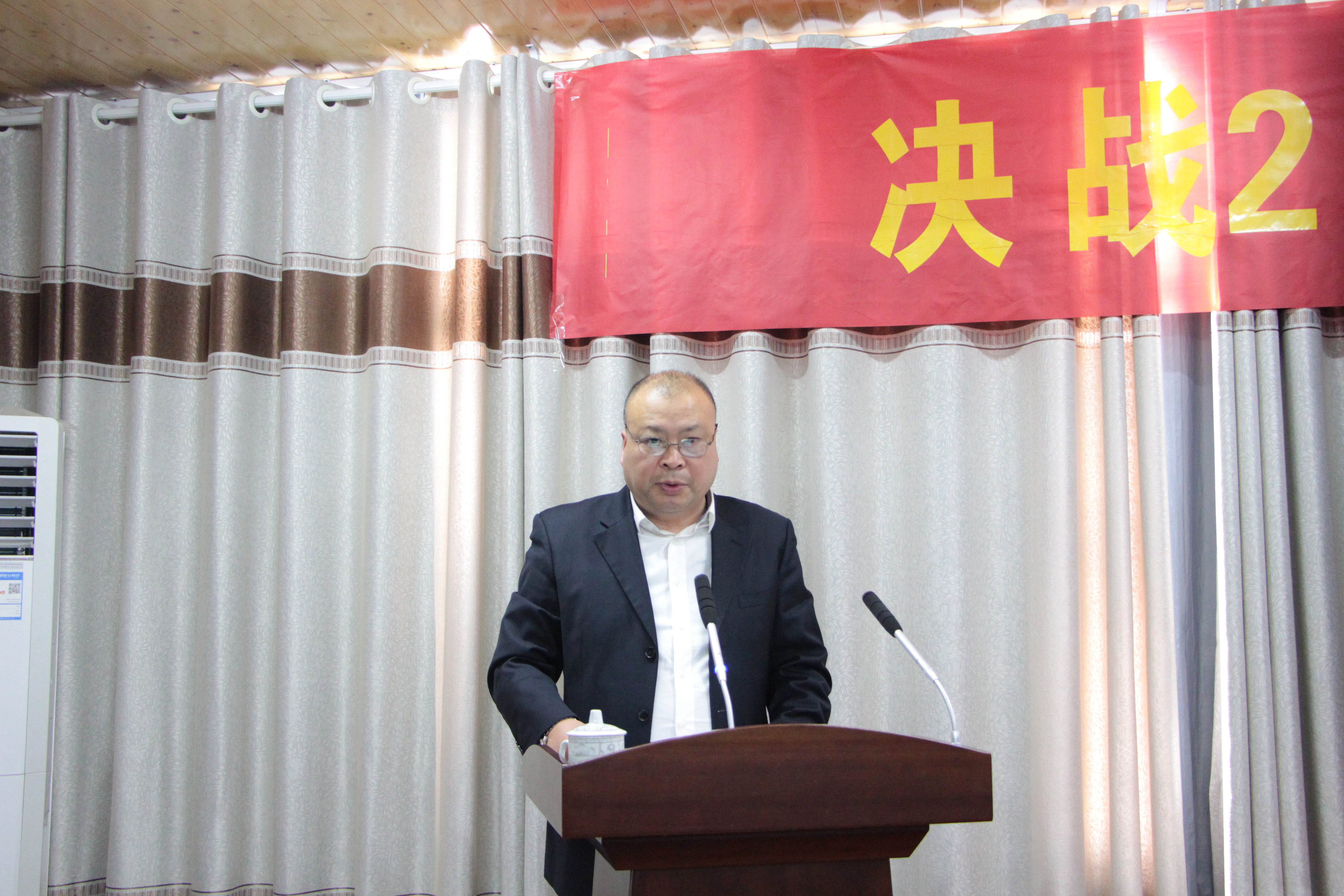 默默奉献数十载 兢兢业业暖人心 记芙蓉北厂党支部副书记 工会主席刘普庆-工作照片-4.JPG