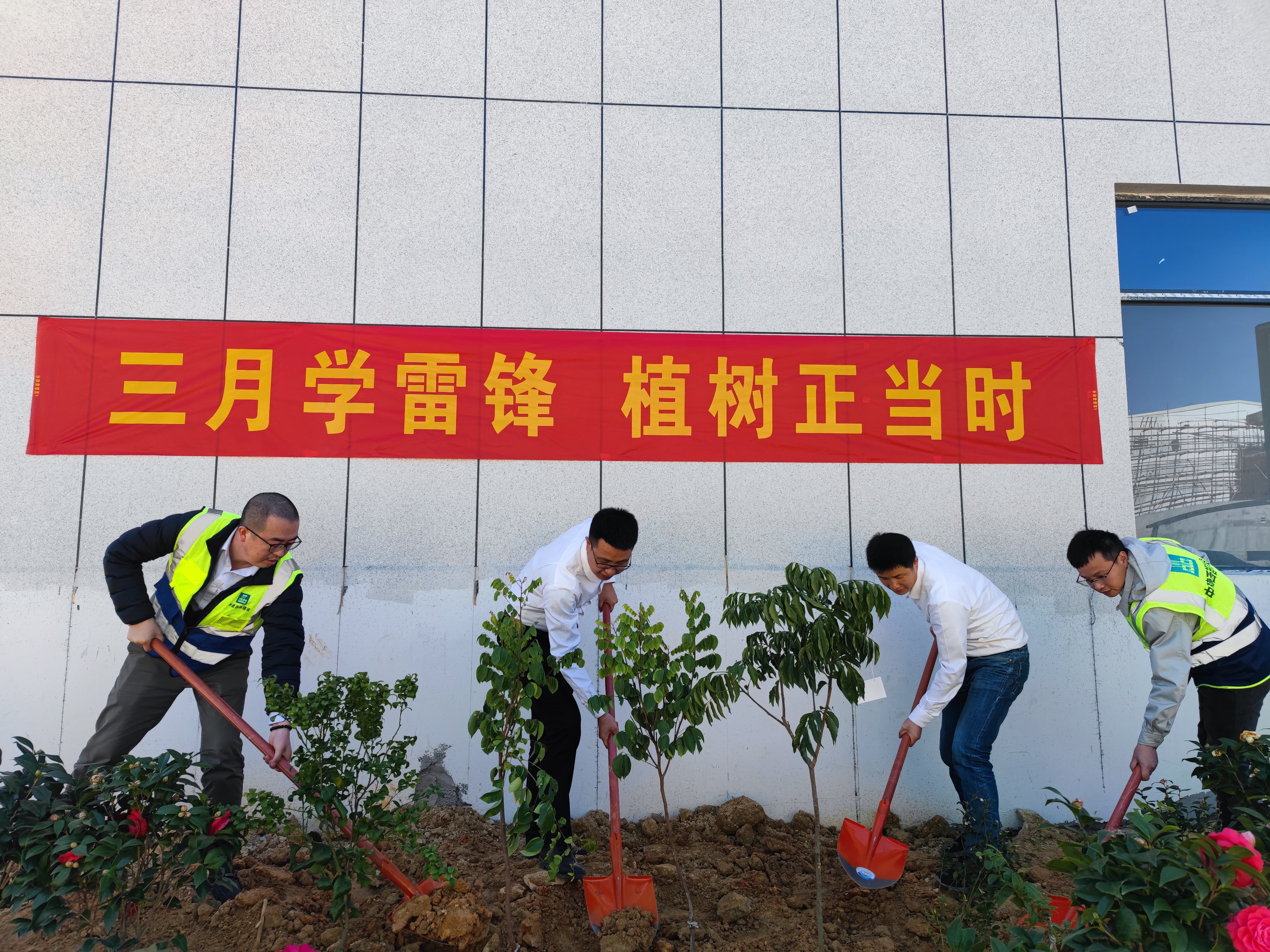 卢宝琪摄3.jpg 卢宝琪摄3.jpg