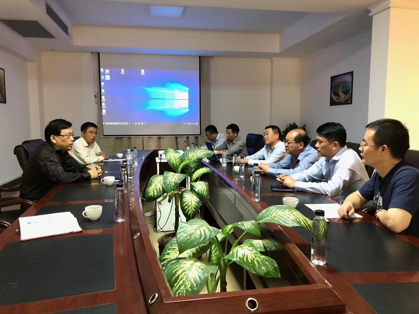 与中埃公司常总交流.jpg 与中埃公司常总交流.jpg