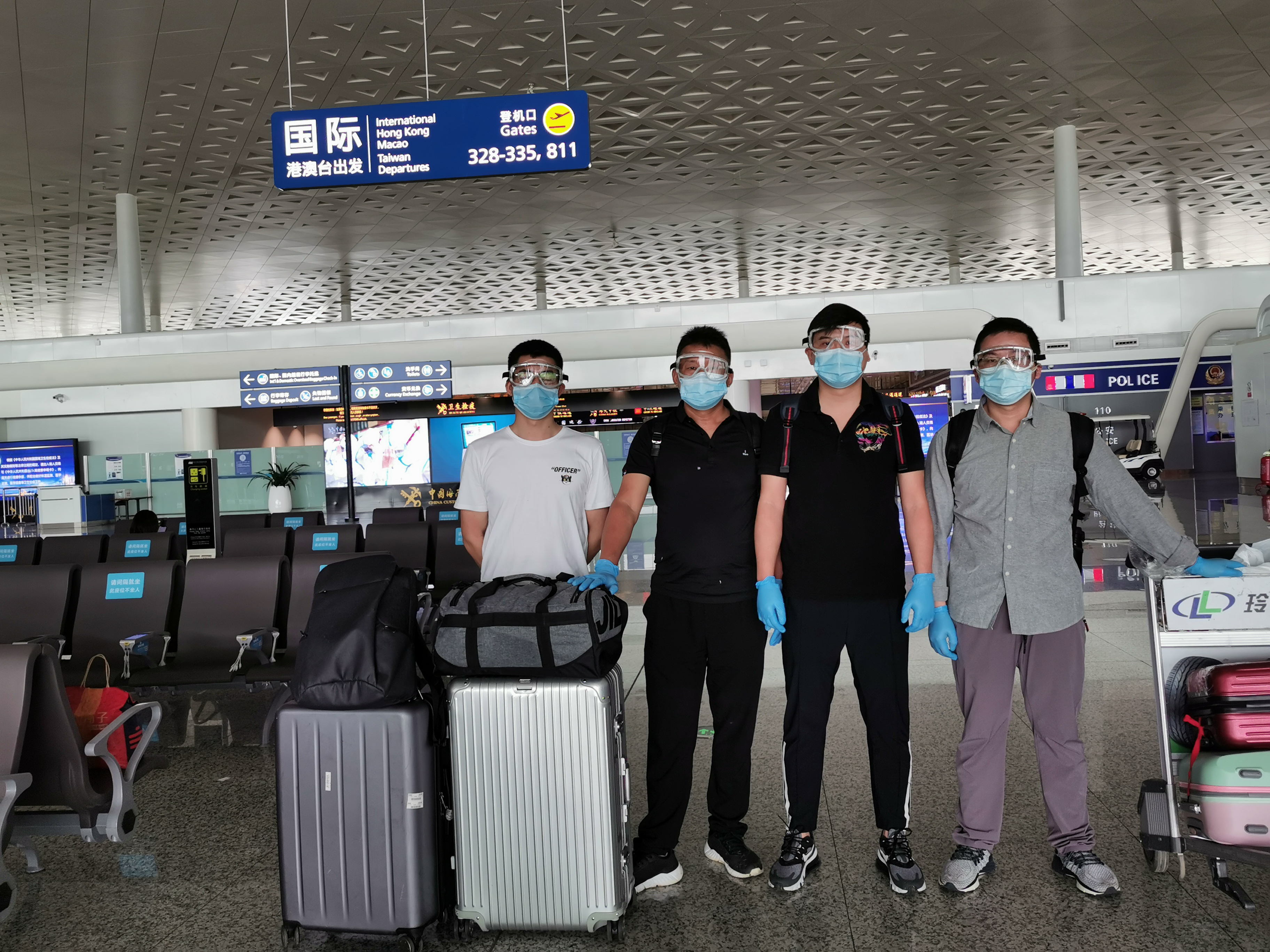 出发武汉1.jpg 出发武汉1.jpg