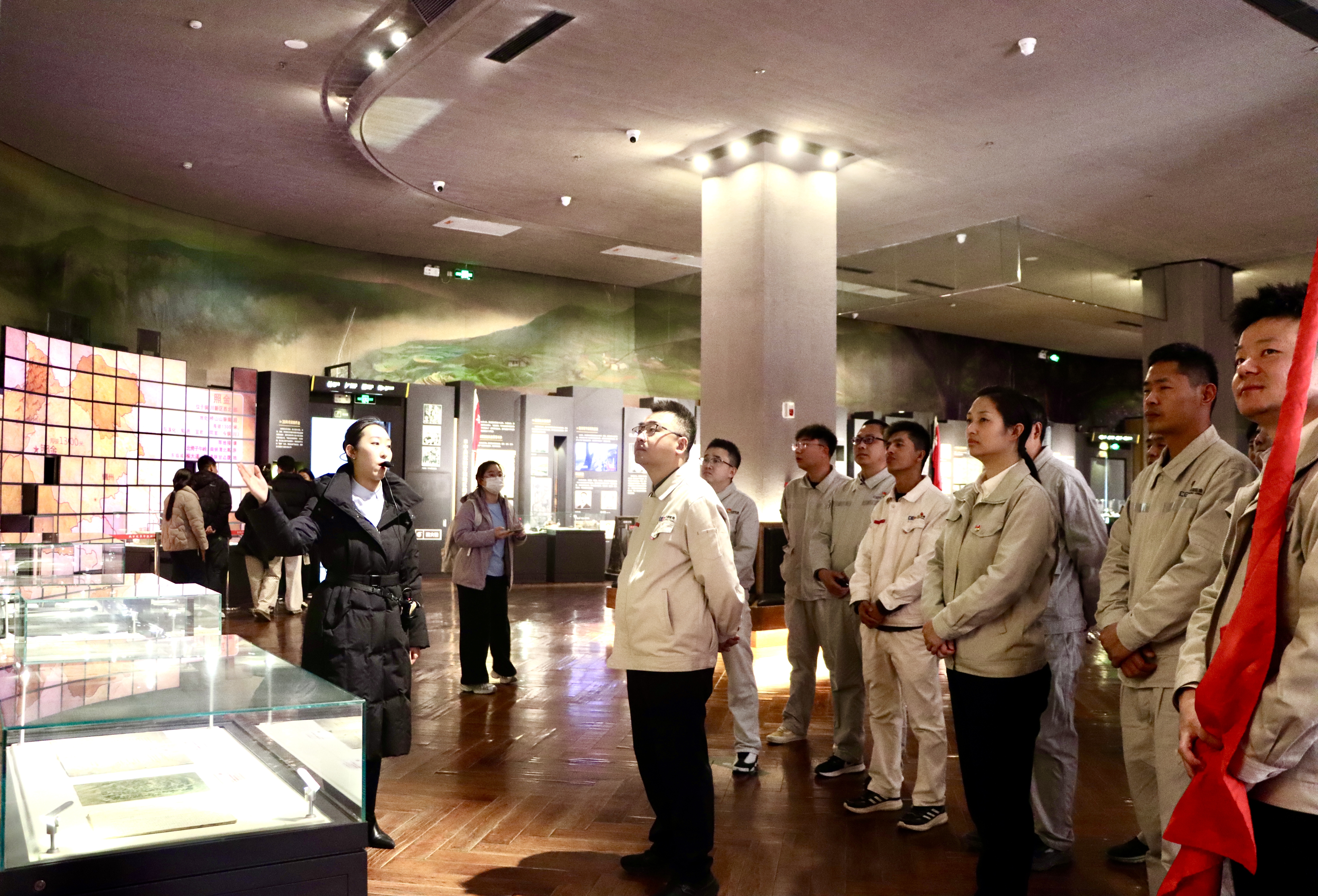 aca14ee20f861bbd1abe904e2764839e.jpg aca14ee20f861bbd1abe904e2764839e.jpg