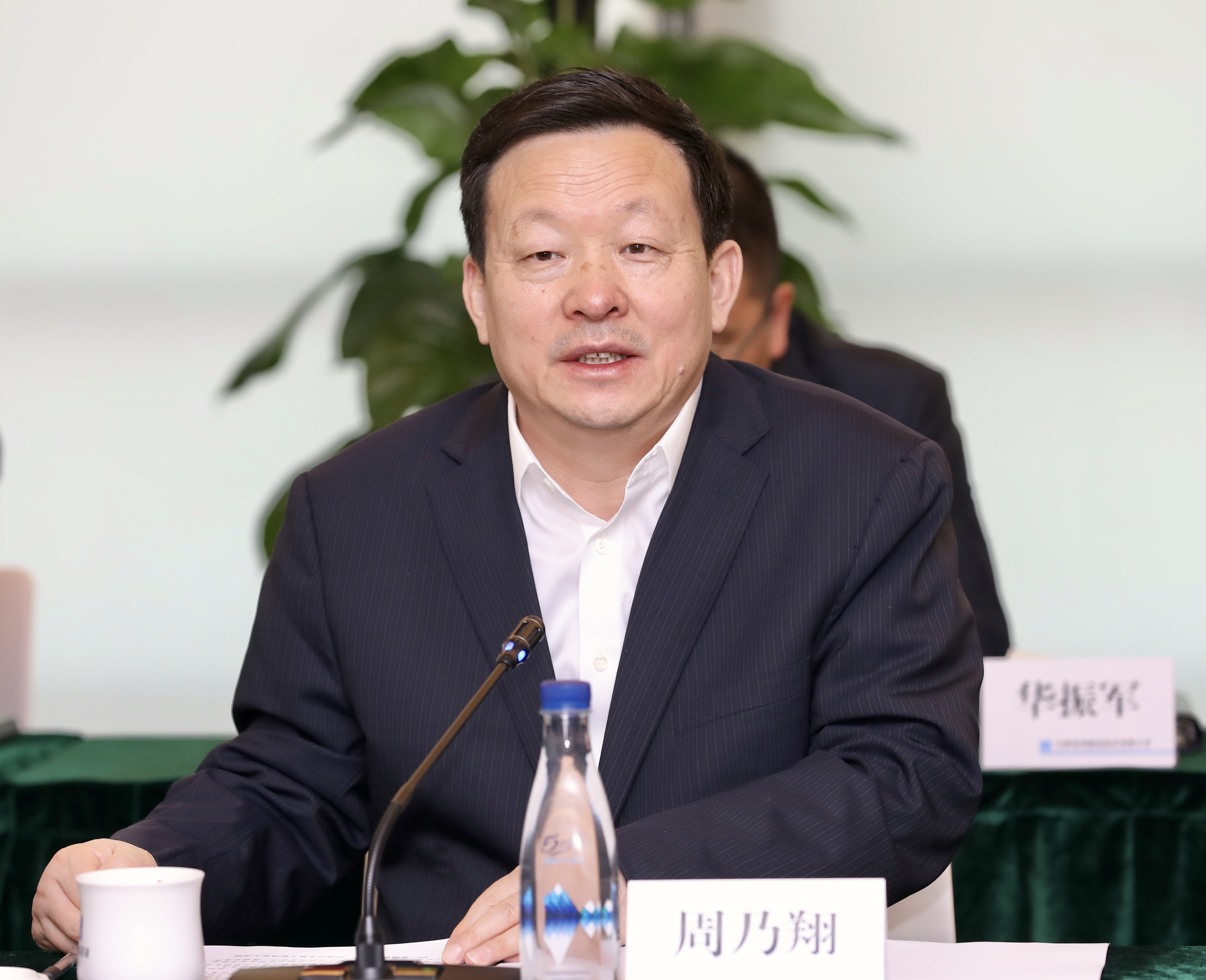 周乃翔书记个人照.jpg 周乃翔书记个人照.jpg