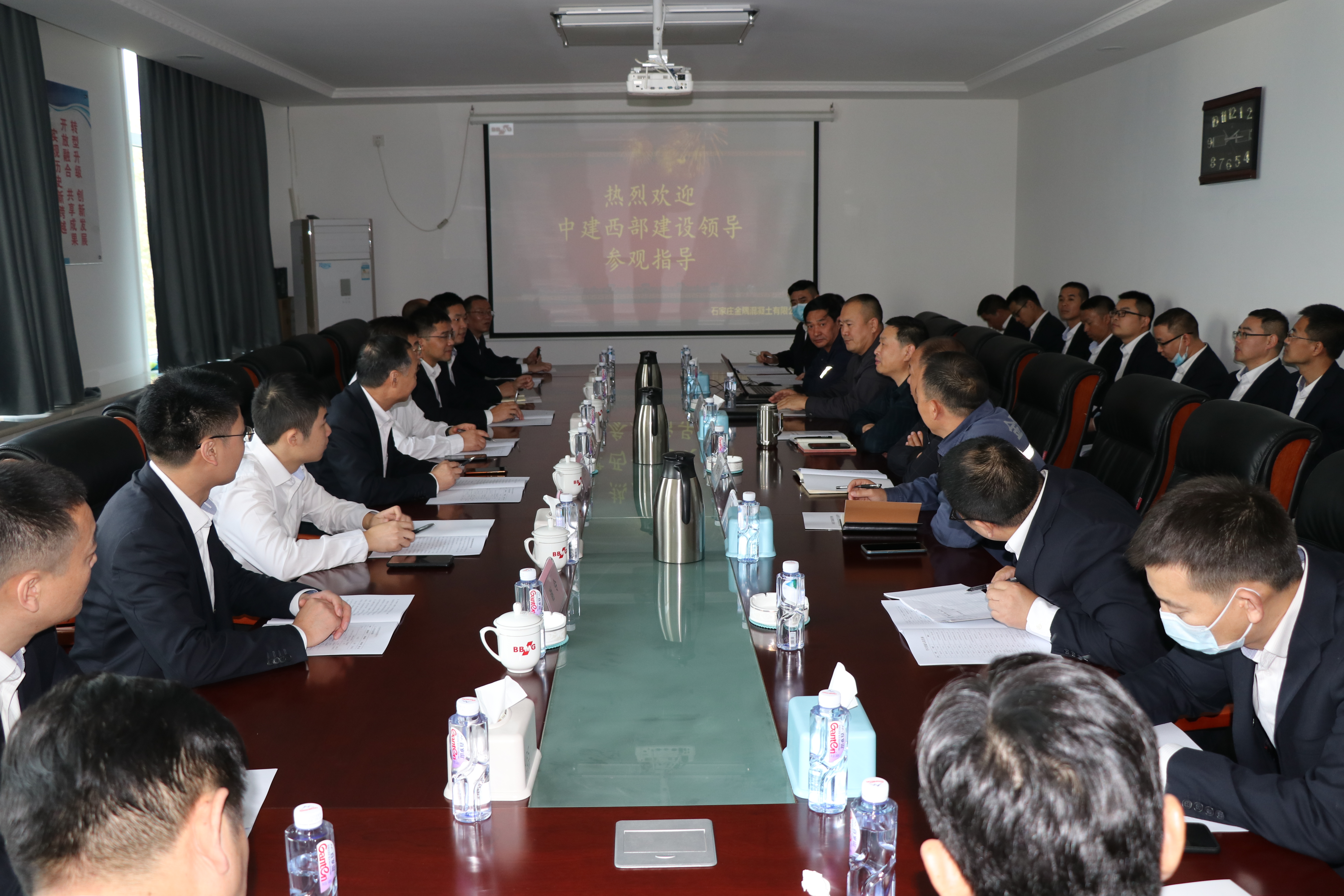 外部交流1.jpg 外部交流1.jpg