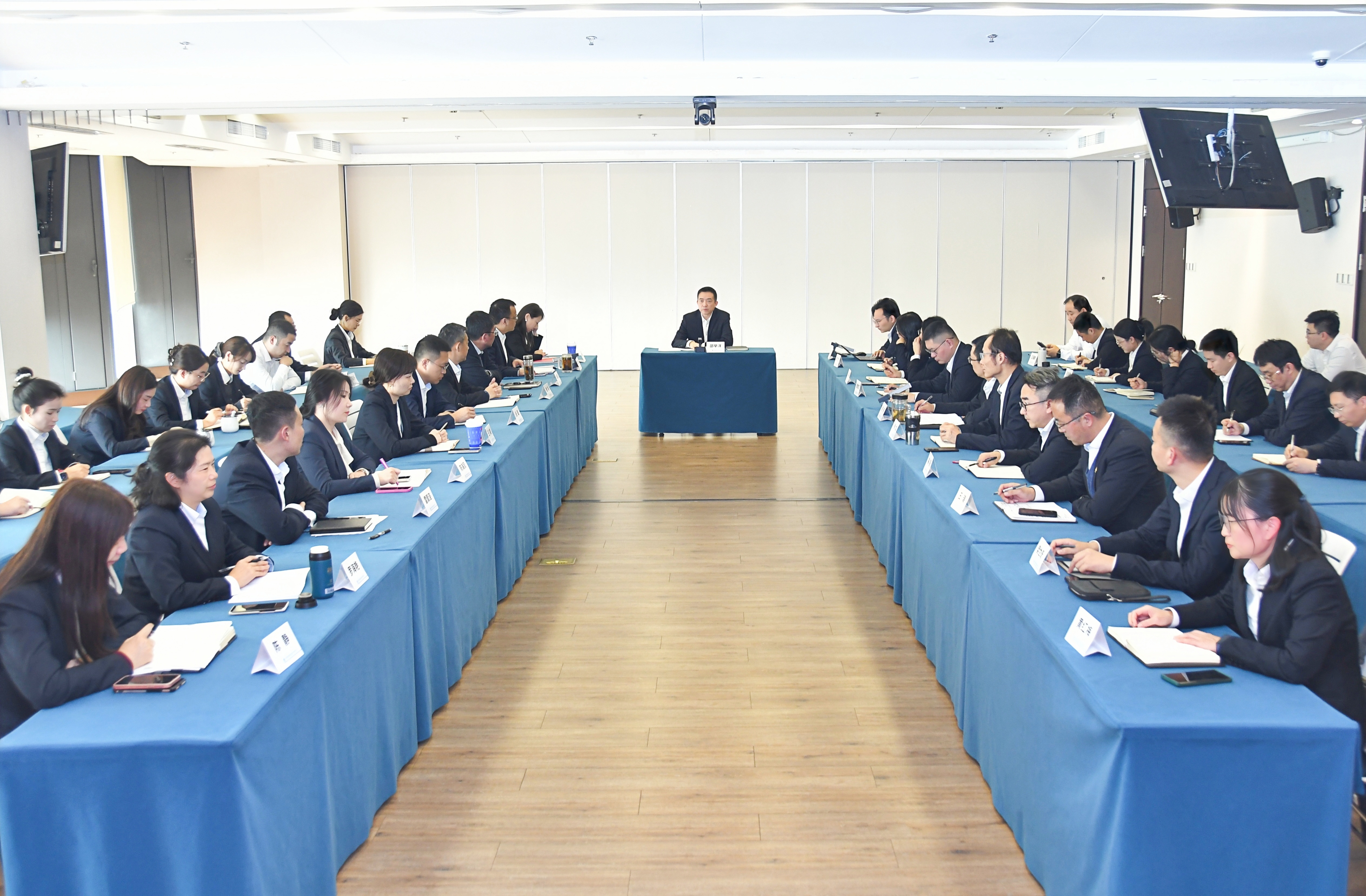 微信图片_20251225140852_435_33.jpg 微信图片_20251225140852_435_33.jpg